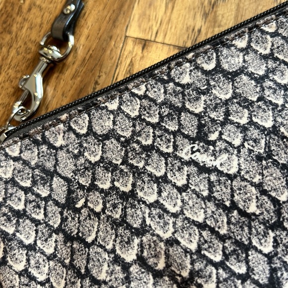 Coach Wristlet Snakeskin & Leather Clutch Handbag Bag - Picture 7 of 10